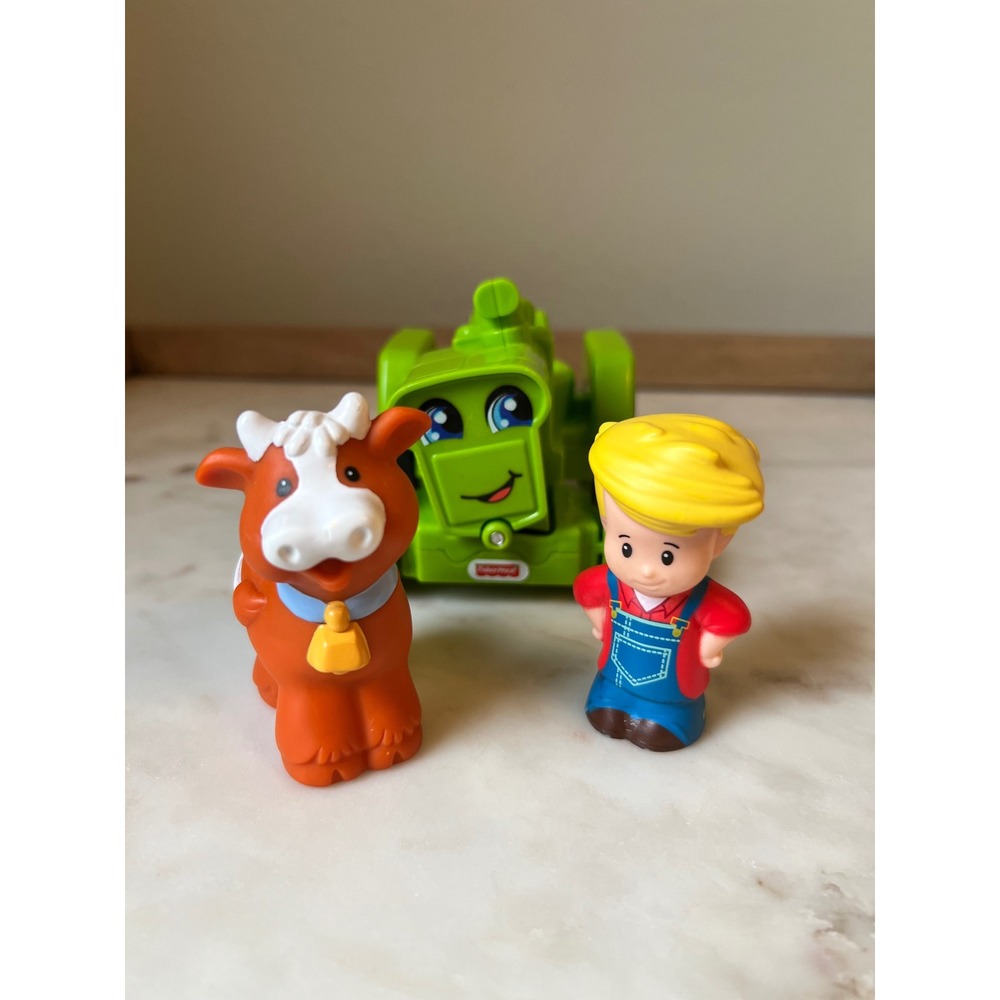 Fisher-Price Little People Helpful Harvester Tractor Farm Vehicle Figure Set